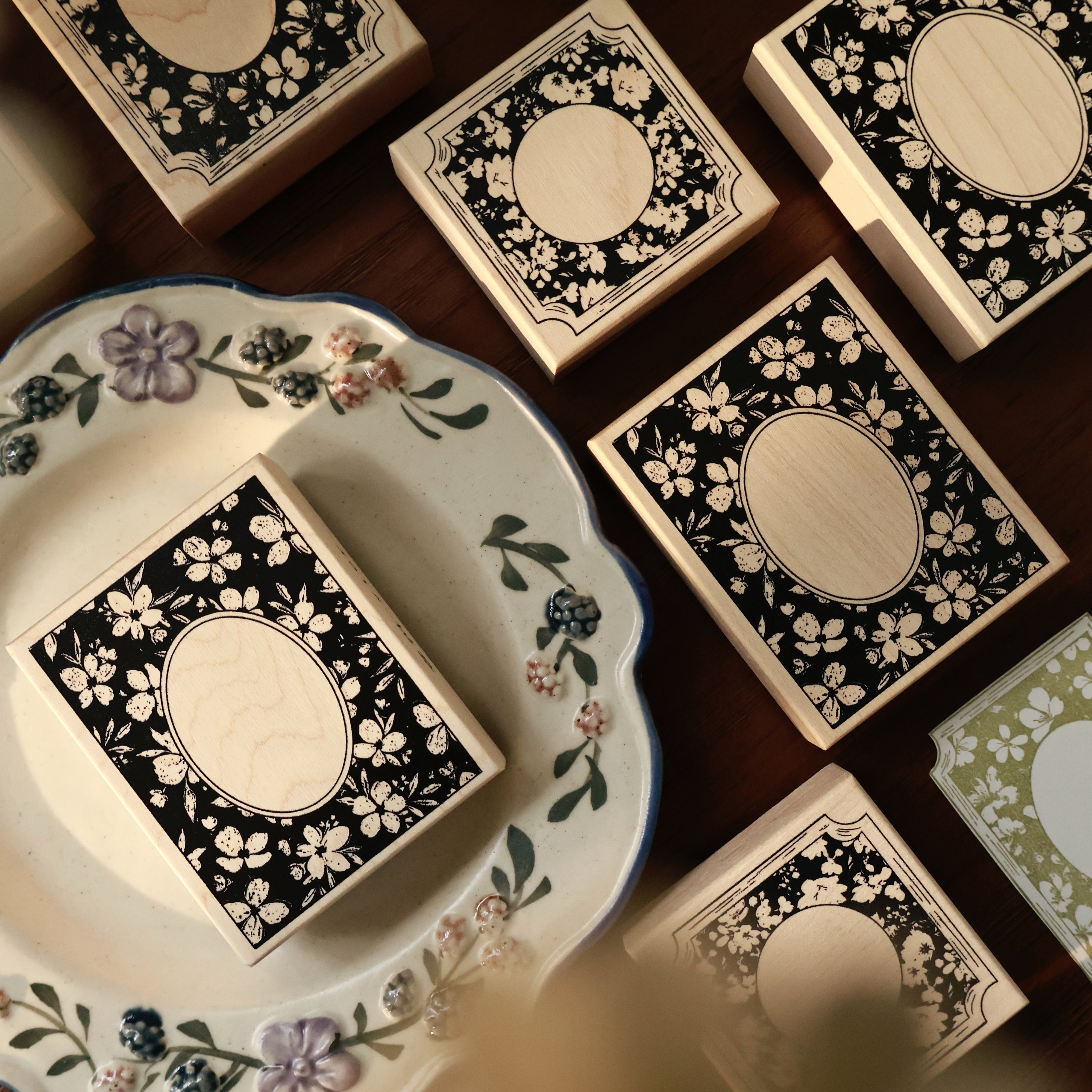 YiEr Studio Vintage Ink Flower - огляд і ціна Vintage Collectible Stamps