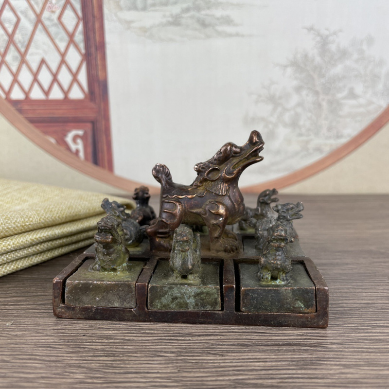 Vintage Old Shell Patina Drago - огляд і ціна Vintage Collectible Stamps