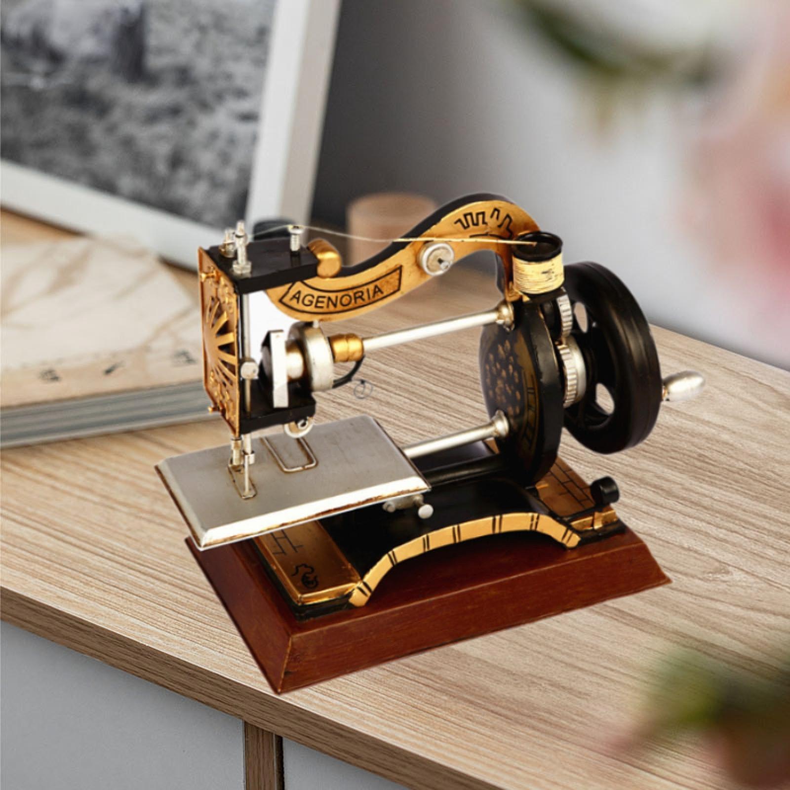 Vintage Sewing Machine Model T - огляд і ціна Vintage Collectible Clothing